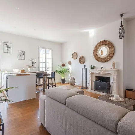 Lesehan Appartement Aigues Mortes Vue Remparts Extérieur photo